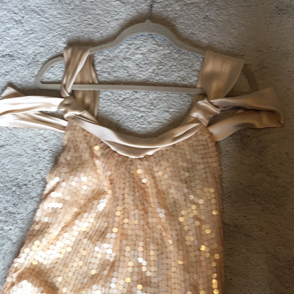 Dress - Picture 2 of 4